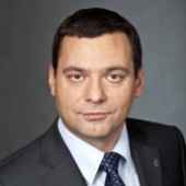 "Полномочия делить не будем"