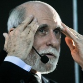 Винт Серф: "Человечеству нужен цифровой Розеттский камень"