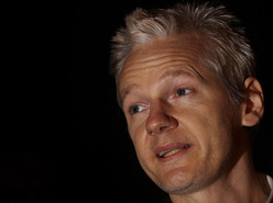 Джулиан Ассандж